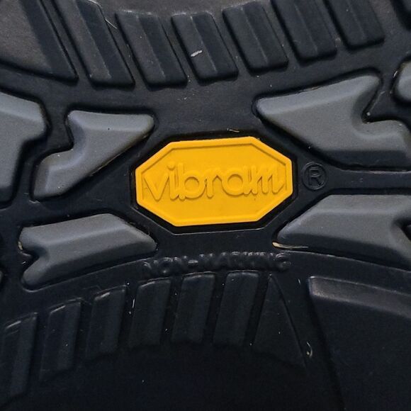 Vibram sz 10M mens strapped sandles - Picture 5 of 5